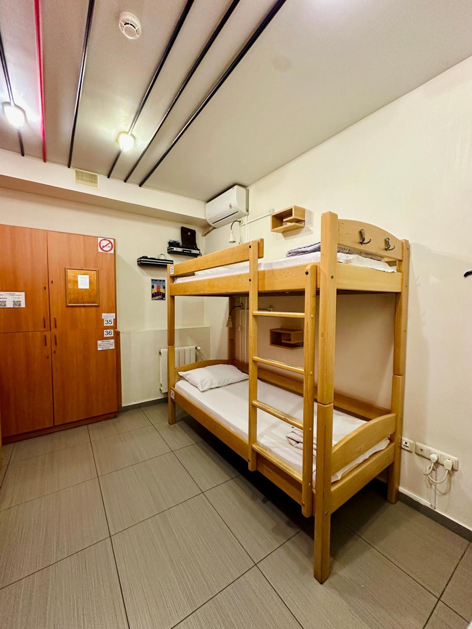 Envoy Hostel & Tours Γιερεβάν Εξωτερικό φωτογραφία