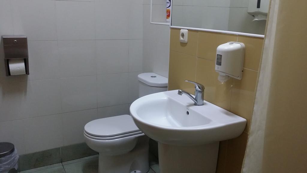 Envoy Hostel & Tours Γιερεβάν Εξωτερικό φωτογραφία